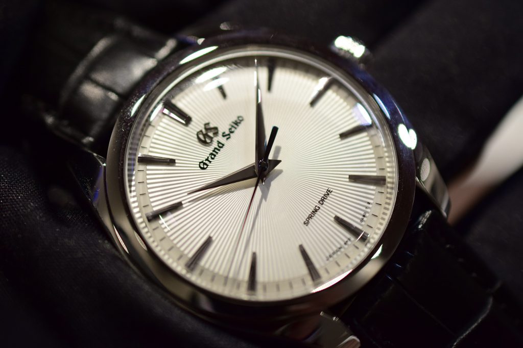 Hands-On: Grand Seiko Spring Drive SBGY003 - ATELIER DE GRIFF