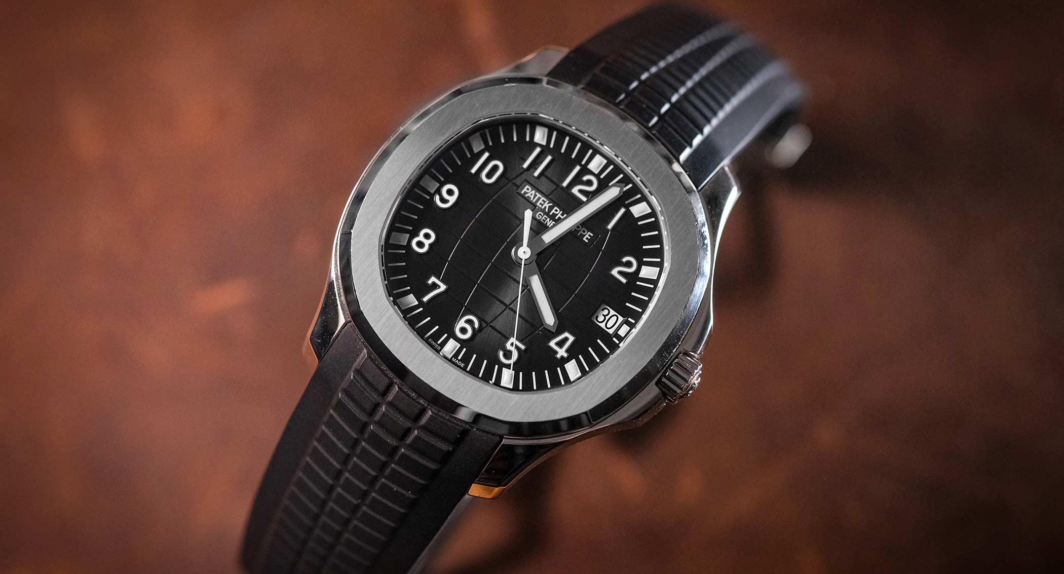 Patek Philippe Aquanaut 5167 Review: Modern, Sporty and Chic